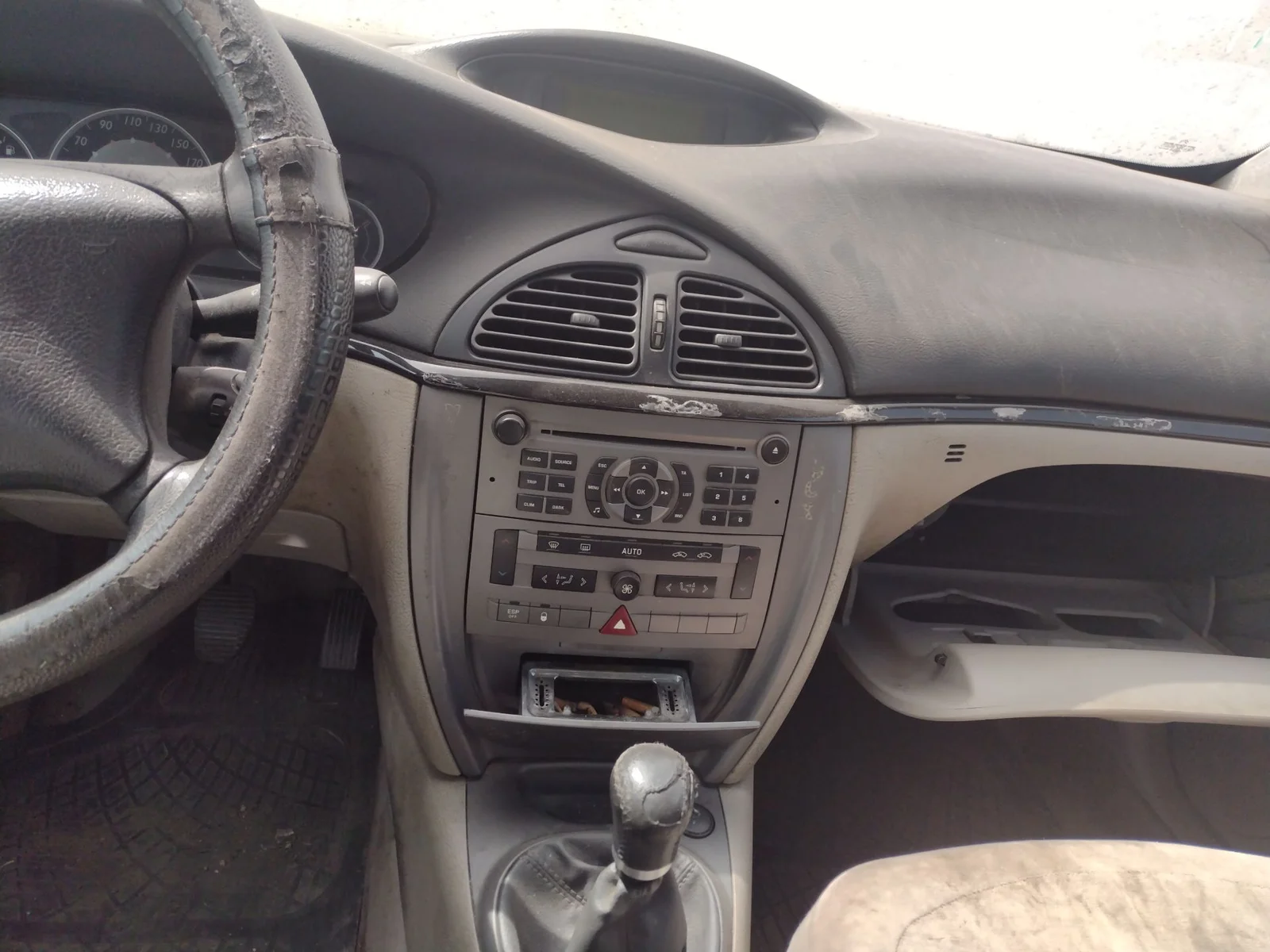 Foto de RESISTENCIA CALEFACCION CITROEN C5 BERLINA 1.6 HDi CAT (9HY / DV6TED4) (109 CV / 80 KW) referencia 6445XZ