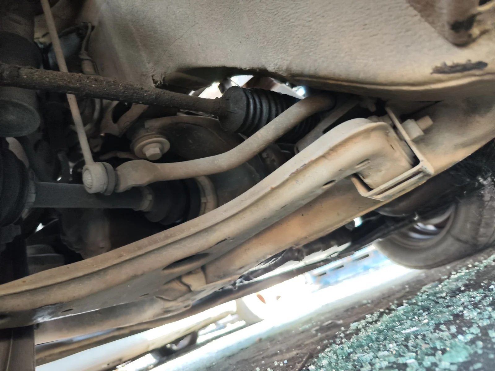 Foto de EJE DELANTERO / CUNA MOTOR OPEL VECTRA B BERLINA 2.0 DTI (101 CV / 74 KW)
