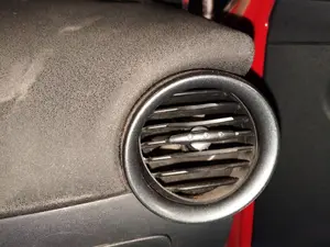 Foto de REJILLA AIREADORA SEAT IBIZA (6L1)