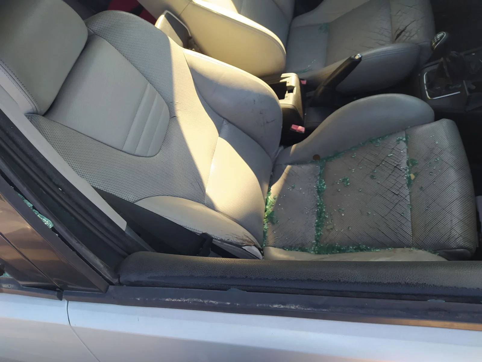Foto de AIRBAG LATERAL DERECHO FORD MONDEO BERLINA (GE) 2.0 CAT (146 CV / 107 KW) referencia 1132267
