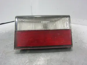 Foto de PILOTO TRASERO DERECHO INTERIOR CITROEN XANTIA BERLINA 2.0 HDi (109 CV / 80 KW) referencia 22240234