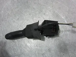 Foto de MANDO LUCES CHEVROLET REZZO 2.0 CAT (121 CV / 89 KW) referencia 96729223 foto 4