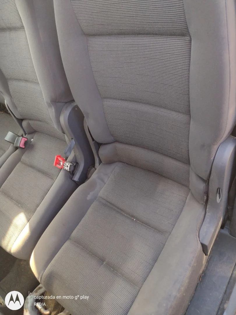 Foto de ASIENTOS TRASERO IZQUIERDO VOLKSWAGEN TOURAN (1T2) 1.9 TDI (105 CV / 77 KW) referencia 1T0883805BBFKZ