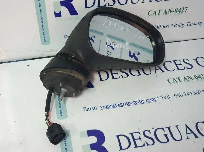 Foto de RETROVISOR DERECHO SEAT LEON (1P1) referencia 1P1857934