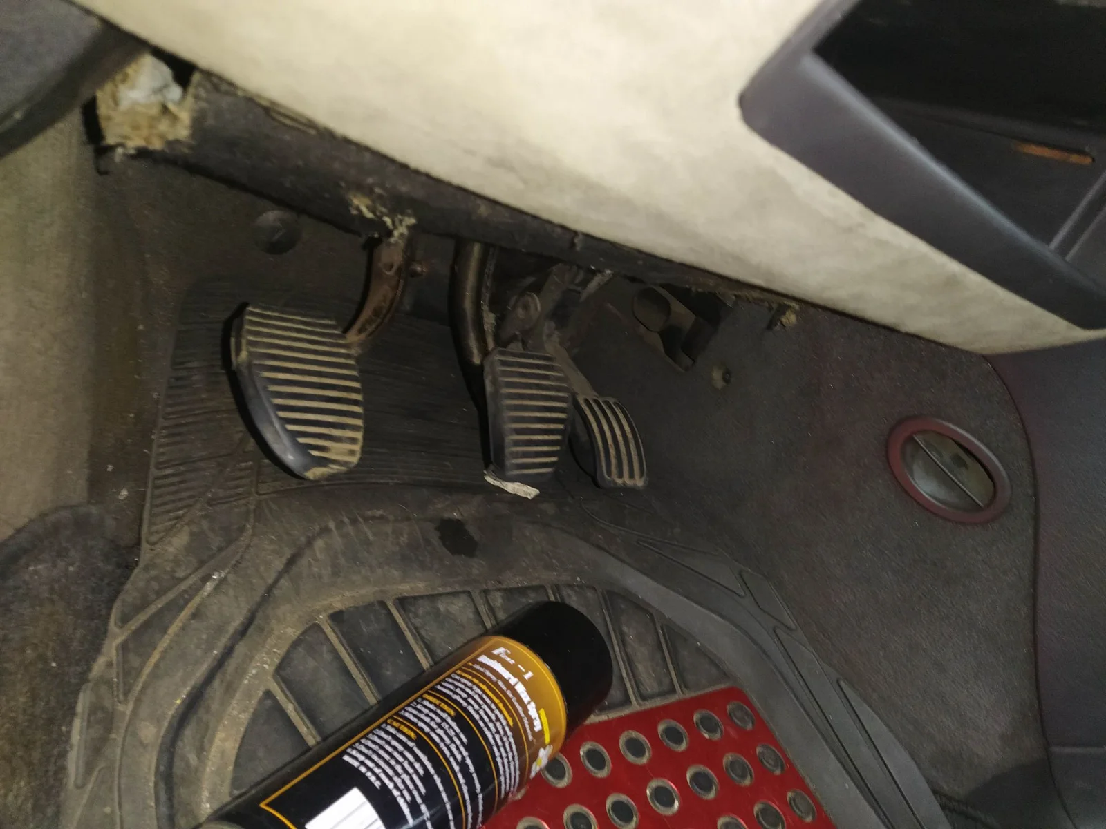 Foto de PEDAL FRENO PEUGEOT 807 2.2 HDi FAP CAT (4HW) (128 CV / 94 KW) referencia 4501N6