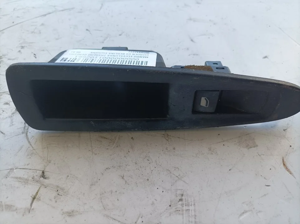 Foto de MANDO ELEVALUNAS TRASERO DERECHO CITROEN C4 BERLINA 2.0 16V CAT (RFN / EW10J4) (136 CV / 100 KW) referencia 9650912777