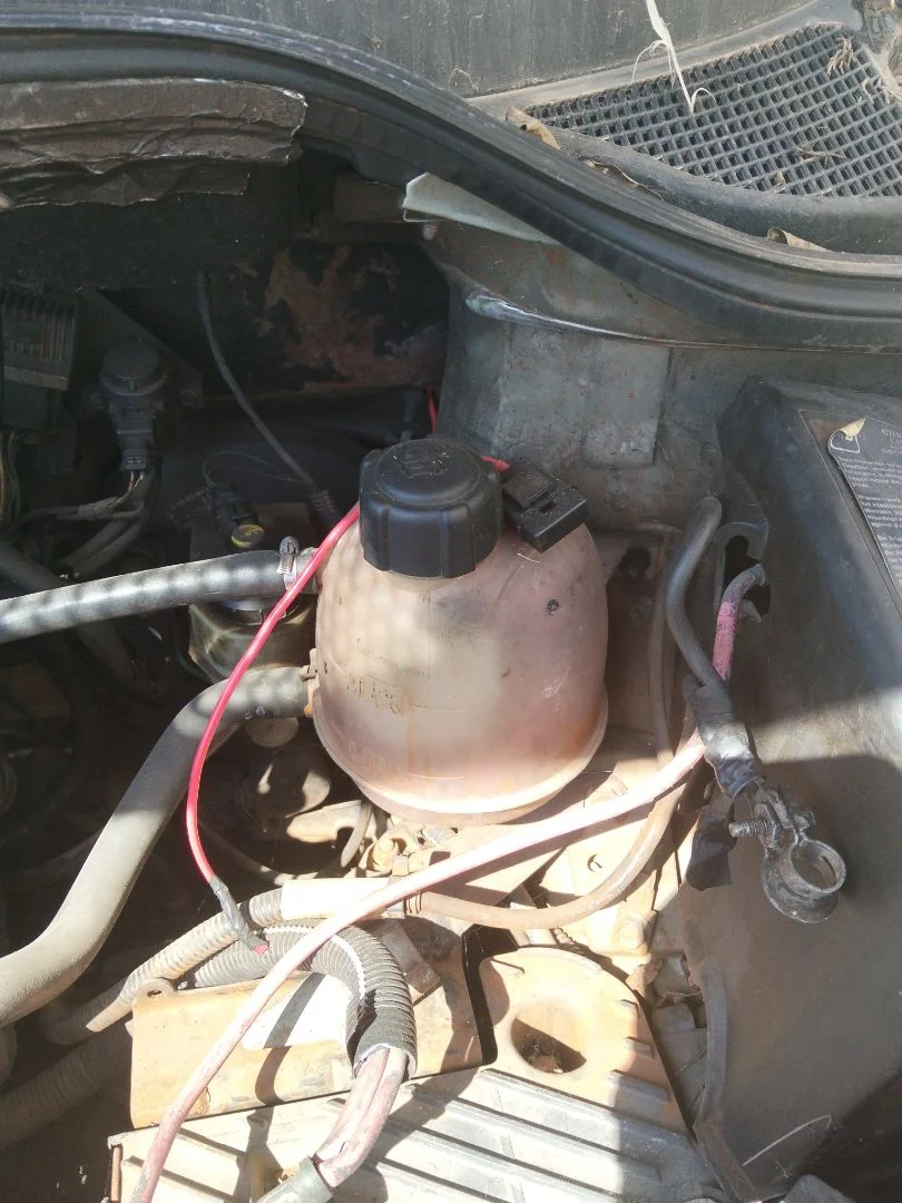 Foto de DEPOSITO EXPANSION RENAULT SCENIC I (JA...) 1.9 dCi Diesel CAT (102 CV / 75 KW) referencia 7701468746