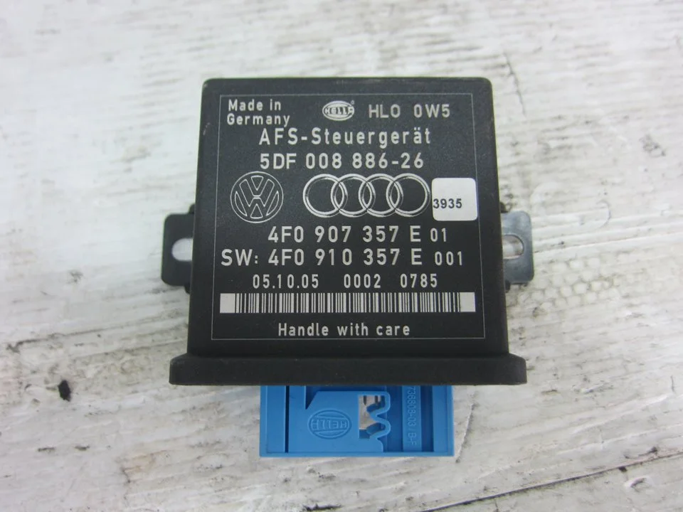 Foto de MODULO ELECTRONICO AUDI A4 BERLINA (8E) 2.0 TDI (140 CV / 103 KW) referencia 5DF00888626