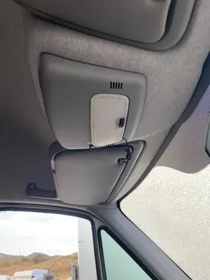 Foto de LUZ INTERIOR VOLKSWAGEN CRAFTER FURGÓN (2E) 2.5 TDI DPF (109 CV / 80 KW) referencia 2D0947105