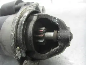 Foto de MOTOR ARRANQUE OPEL VECTRA B BERLINA 2.0 DTI (101 CV / 74 KW) referencia 001109015 foto 6