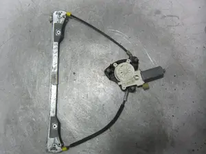 Foto de ELEVALUNAS DELANTERO IZQUIERDO RENAULT CLIO II FASE II (B/CB0) 1.2  (58 CV / 43 KW) referencia 7701207255