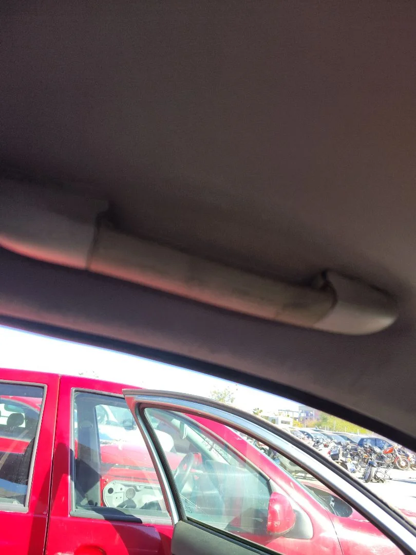 Foto de ASIDERO TECHO DELANTERO IZQUIERDO ALFA ROMEO 147 (190) 1.9 JTD CAT (110 CV / 81 KW)