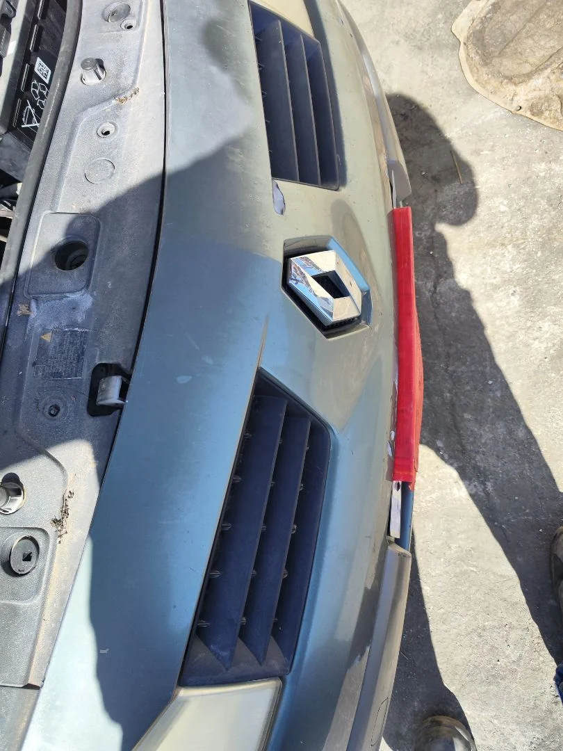 Foto de REFUERZO PARAGOLPES DELANTERO RENAULT MEGANE II BERLINA 5P 1.5 dCi Diesel (101 CV / 74 KW)