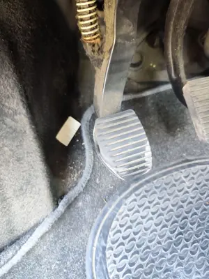 Foto de PEDAL EMBRAGUE CITROEN C4 COUPE 1.4 16V (88 CV / 65 KW)