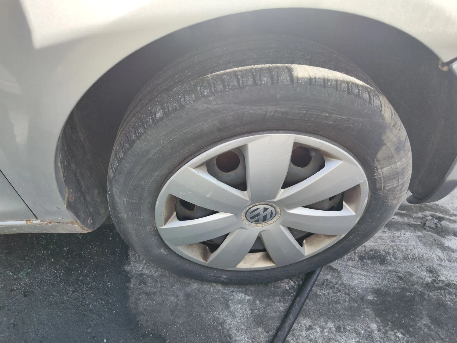 Foto de LLANTA VOLKSWAGEN TOURAN (1T1) 1.9 TDI (105 CV / 77 KW)