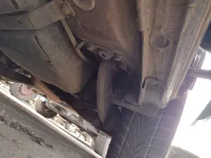 Foto de EJE TRASERO SEAT ALHAMBRA (710) 2.0 TDI (140 CV / 103 KW)