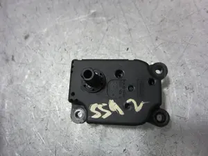 Foto de MOTOR APERTURA TRAMPILLA JAGUAR X-TYPE 3.0 V6 24V CAT (230 CV / 169 KW) referencia 1S7H19E616AA