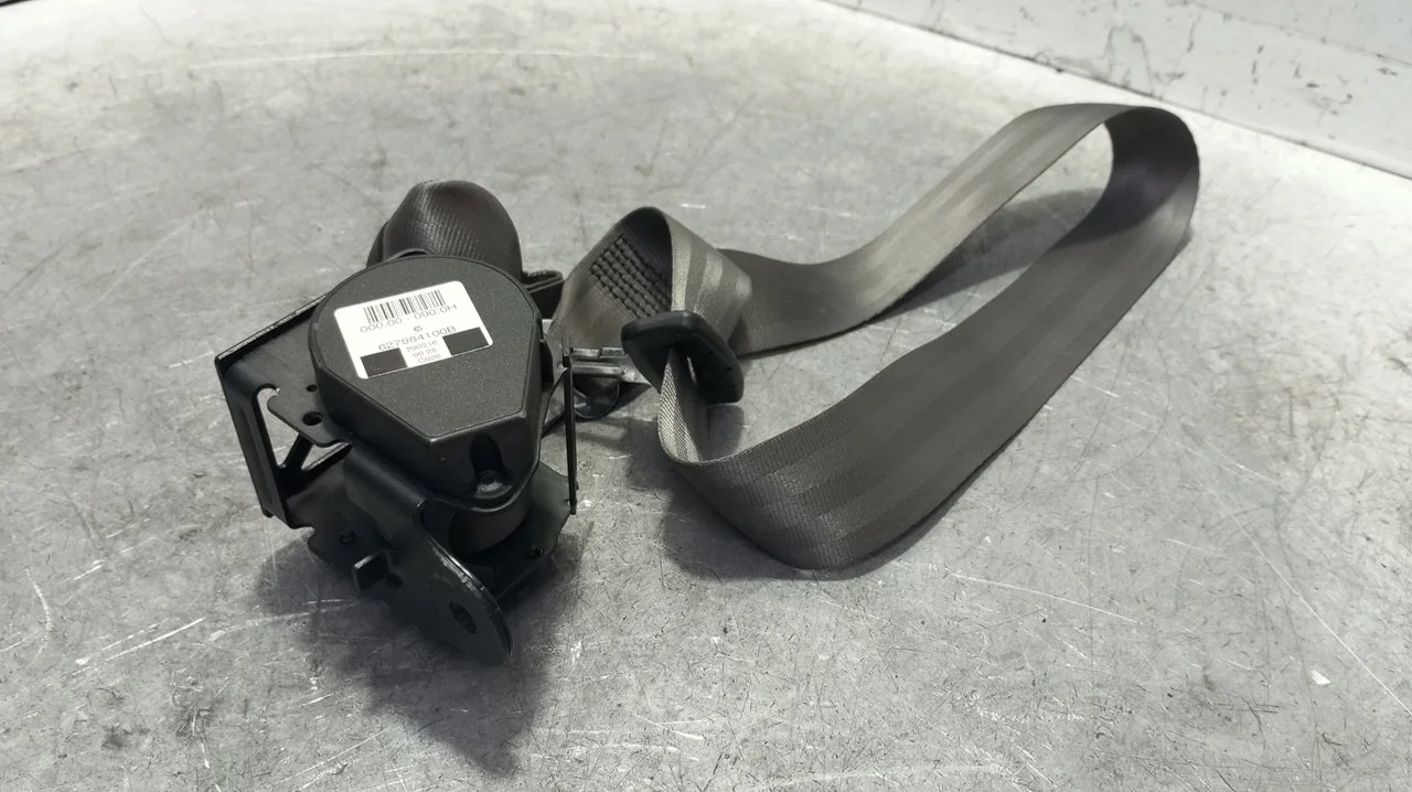 Foto de CINTURON SEGURIDAD TRASERO CENTRAL JAGUAR XF 2.0 Diesel CAT (163 CV / 120 KW) referencia 627984100B