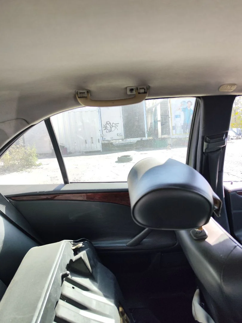 Foto de ASIDERO TECHO TRASERO IZQUIERDO MERCEDES-BENZ CLASE E (BM 210) BERLINA 2.2 CDI CAT (143 CV / 105 KW) referencia A2088100351 FKZ