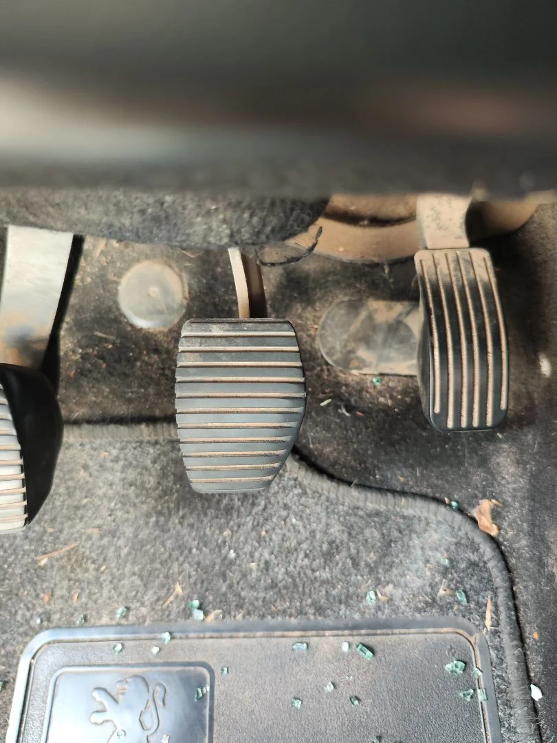 Foto de PEDAL FRENO PEUGEOT 307 BERLINA (S2) 1.4 16V CAT (KFU / ET3J4) (88 CV / 65 KW)