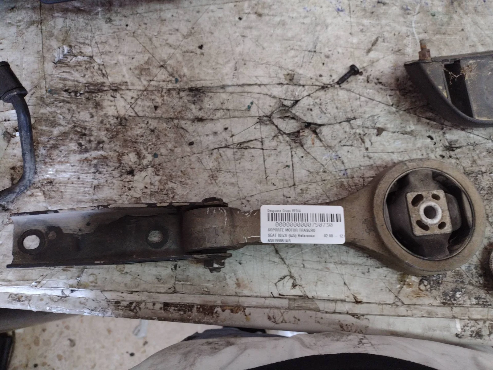 Foto de SOPORTE MOTOR TRASERO SEAT IBIZA BERLINA (6J5) referencia 6Q0199851AR