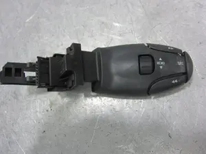 Foto de MANDO MULTIFUNCION PEUGEOT 307 BREAK / SW (S1)(04.2002) 2.0 HDi FAP CAT (107 CV / 79 KW) referencia 96413388ZL
