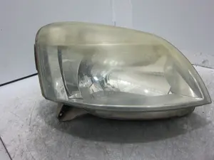 Foto de FARO DERECHO PEUGEOT PARTNER (S2) 1.9 Diesel (69 CV / 51 KW) referencia 9644150880 foto 1