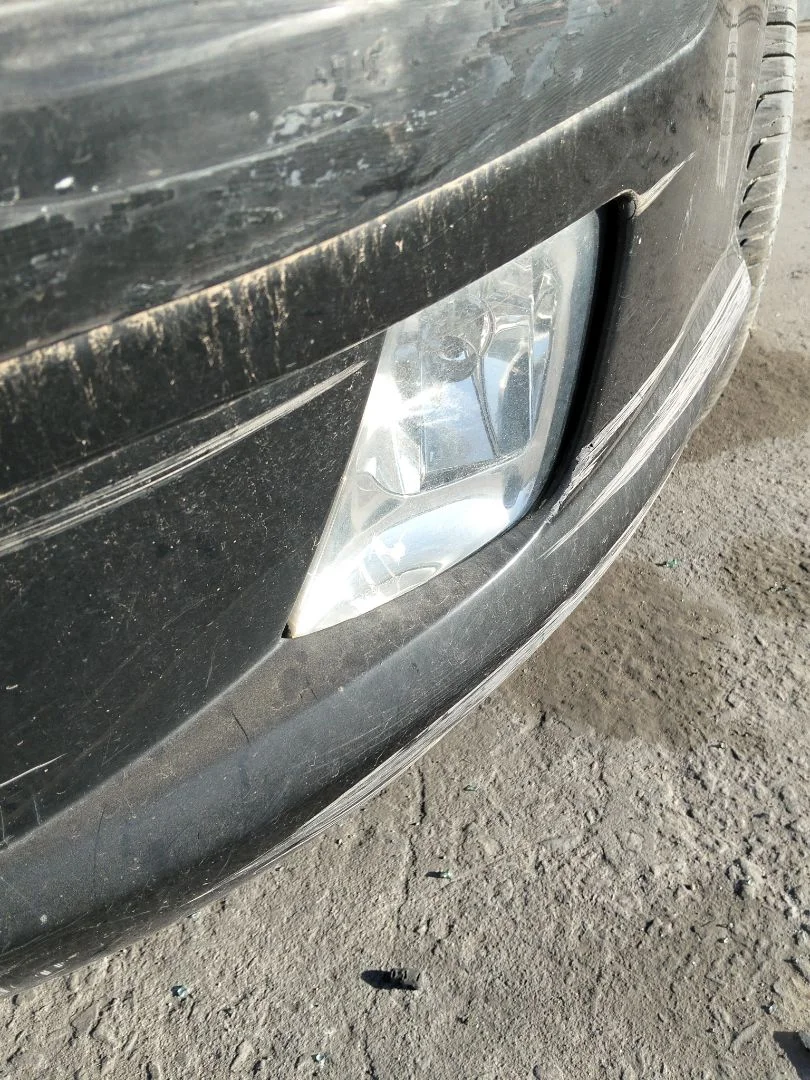 Foto de FARO ANTINIEBLA IZQUIERDO PEUGEOT 407 1.6 HDi FAP CAT (9HZ / DV6TED4) (109 CV / 80 KW) referencia 620836