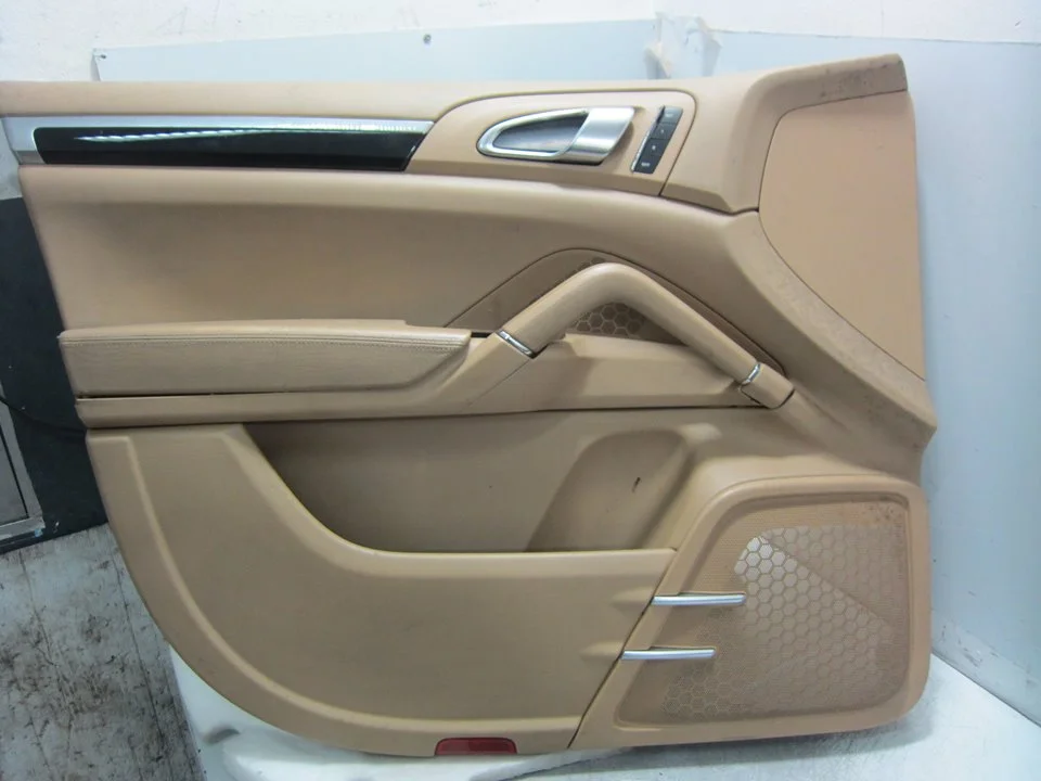 Foto de GUARNECIDO PUERTA DELANTERA IZQUIERDA PORSCHE CAYENNE (TIPO 92A) 4.8 V8 CAT (400 CV / 294 KW) referencia 7P5867011C