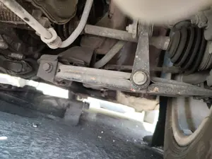 Foto de BRAZO SUSPENSION DELANTERO IZQUIERDO VOLKSWAGEN GOLF IV BERLINA (1J1)(10.1997) 1.9 TDI (90 CV / 66 KW)