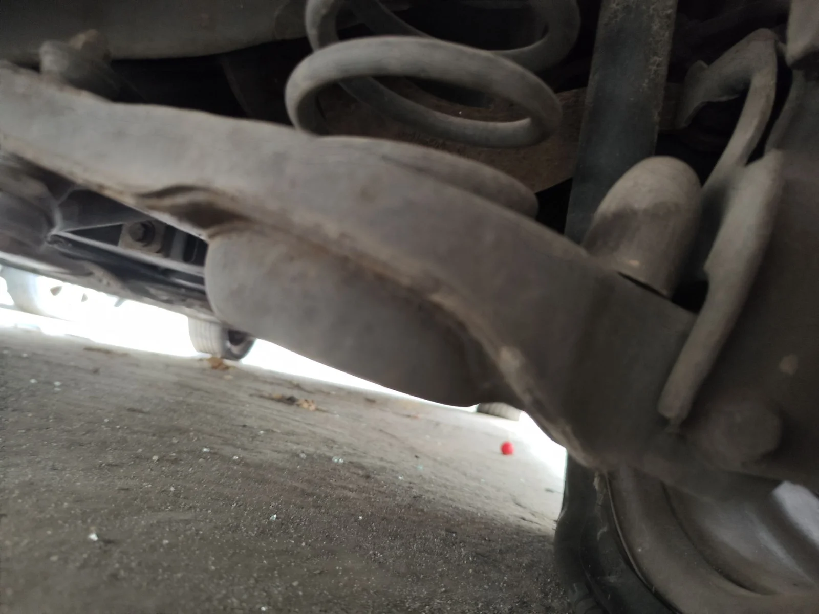 Foto de BRAZO SUSPENSION DELANTERO DERECHO FORD FOCUS C-MAX (CAP)(2003) 1.6 TDCi CAT (109 CV / 80 KW)