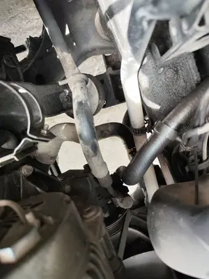 Foto de TUBO PRESION DIRECCION ASISTIDA VOLKSWAGEN PASSAT VARIANT (3B5) 1.9 TDI (110 CV / 81 KW)