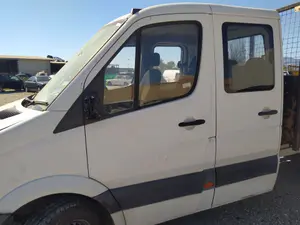 Foto de LUNA DELANTERA IZQUIERDA MERCEDES-BENZ SPRINTER II CAMIÓN DOKA 2.1 CDI CAT (129 CV / 95 KW) referencia A9067250210