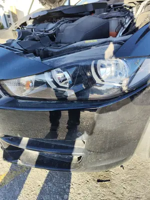 Foto de FARO IZQUIERDO JAGUAR XE 2.0 Turbo CAT (200 CV / 147 KW) referencia GX6313W030 foto 3