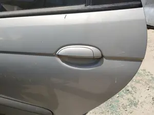 Foto de MANETA EXTERIOR LATERAL IZQUIERDA RENAULT SCENIC I (JA...) 1.9 dCi Diesel CAT (102 CV / 75 KW)