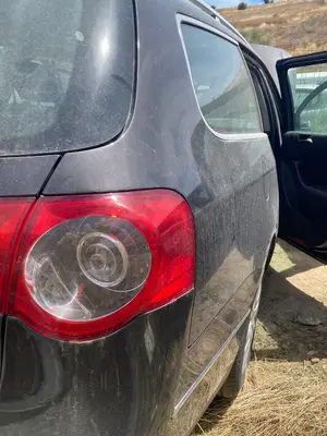 Foto de PILOTO TRASERO DERECHO VOLKSWAGEN PASSAT VARIANT (3C5) 2.0 TDI DPF (170 CV / 125 KW) referencia 3C9945096N