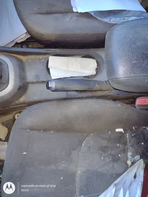 Foto de PALANCA FRENO KIA RIO (UB) 1.2 CAT (86 CV / 63 KW)