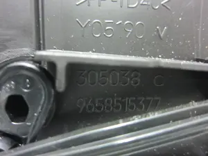 Foto de REJILLA AIREADORA PEUGEOT 308 SW 1.6 HDi FAP (112 CV / 82 KW) referencia 9658515377 foto 3