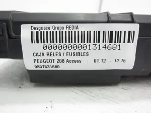 Foto de CAJA RELES / FUSIBLES PEUGEOT 208 1.4 HDi FAP (68 CV / 50 KW) referencia 9807531680 foto 5