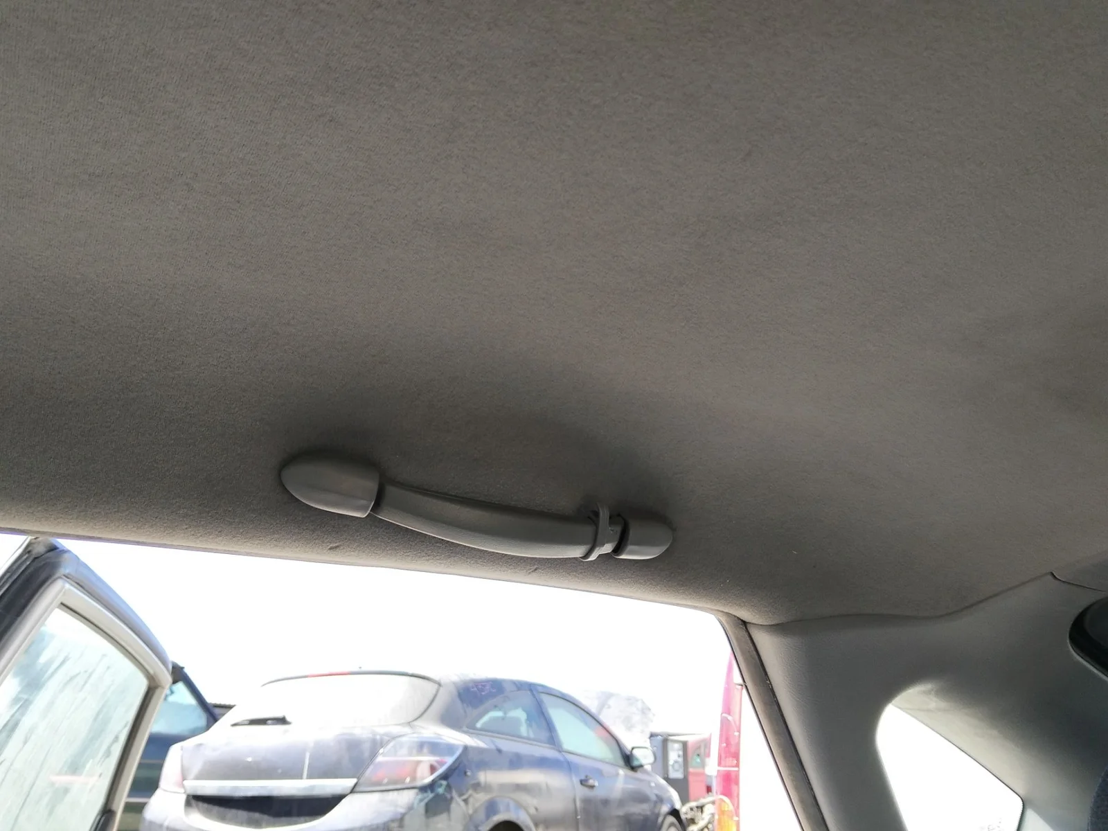 Foto de ASIDERO TECHO TRASERO DERECHO HYUNDAI ELANTRA (XD) 2.0 CRDi CAT (113 CV / 83 KW)