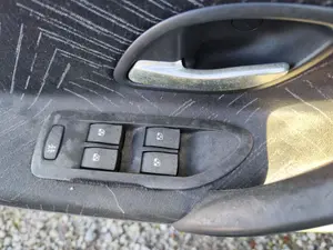 Foto de MANDO ELEVALUNAS DELANTERO IZQUIERDO RENAULT LAGUNA II (BG0) 1.8 CAT (120 CV / 88 KW)