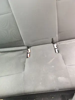 Foto de ASIENTO TRASERO MEDIO RENAULT CLIO III 1.2 16V (75 CV / 55 KW) foto 3