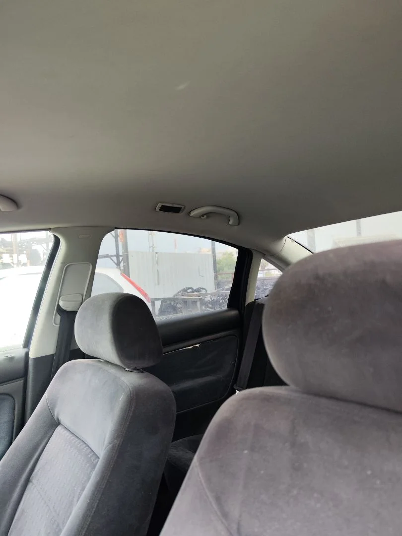 Foto de ASIDERO TECHO TRASERO DERECHO VOLKSWAGEN PASSAT BERLINA (3B3) 1.9 TDI (131 CV / 96 KW) referencia 3B0857608B FKZ