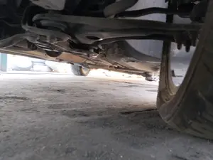 Foto de BRAZO SUSPENSION DELANTERO IZQUIERDO CITROEN C4 CACTUS 1.2 12V VTi (82 CV / 60 KW)