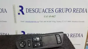 Foto de MANDO ELEVALUNAS DELANTERO IZQUIERDO FIAT STILO (192) referencia B569