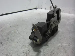 Foto de CERRADURA PUERTA TRASERA DERECHA KIA CERATO (LD) 1.6 CAT (105 CV / 77 KW) referencia 814202F020 foto 6