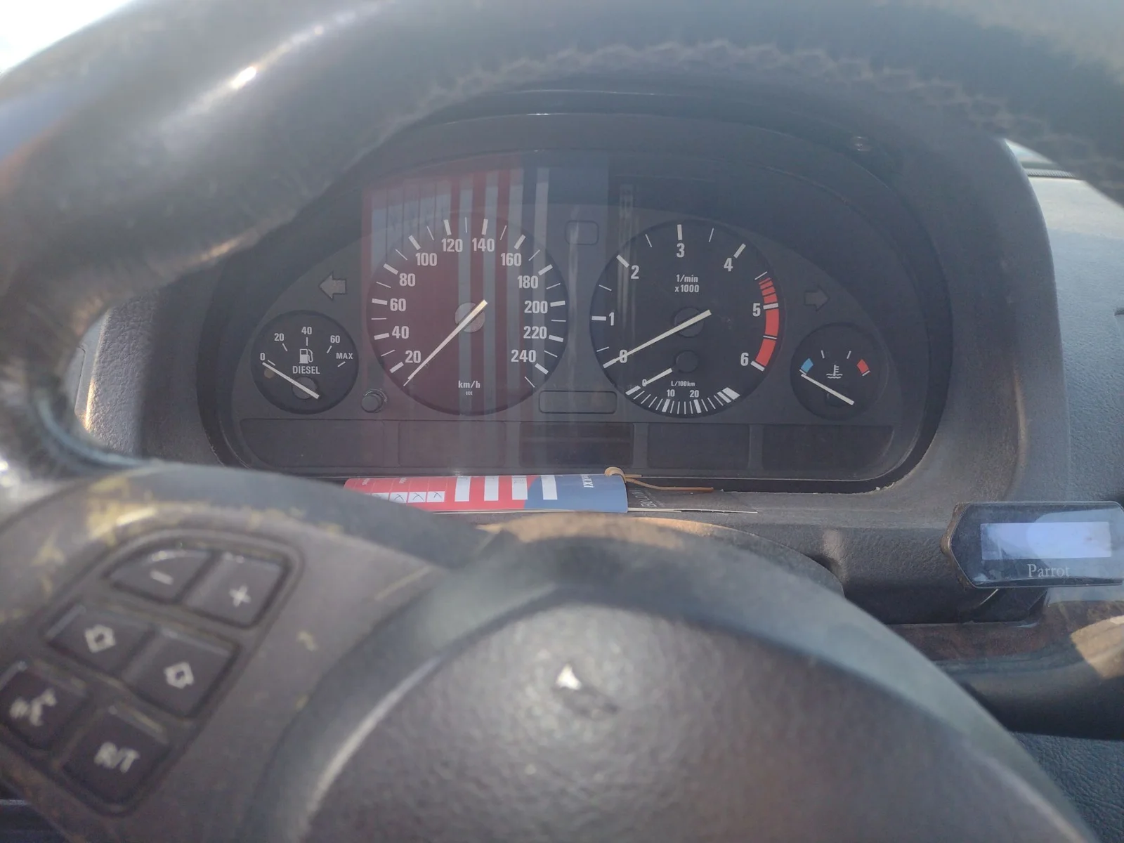 Foto de CUADRO INSTRUMENTOS BMW SERIE X5 (E53) 3.0 Turbodiesel CAT (218 CV / 160 KW)