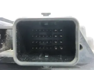 Foto de CENTRALITA MOTOR UCE PEUGEOT 206 1.4 HDi (68 CV / 50 KW) referencia 9653202580 foto 4