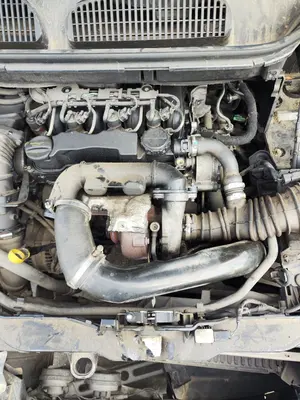 Foto de MOTOR COMPLETO FORD FOCUS C-MAX (CAP)(2003) 1.6 TDCi CAT (109 CV / 80 KW) referencia G8DA foto 2