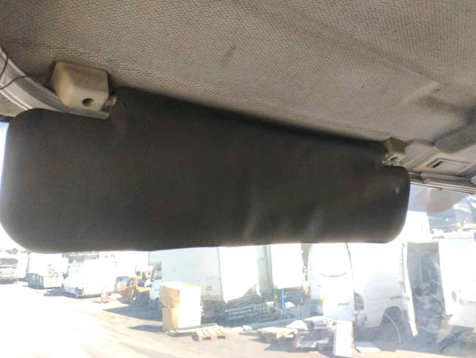Foto de PARASOL IZQUIERDO FORD TRANSIT FURGÓN (CY/DY)(1986) 2.5 Diesel (80 CV / 59 KW)